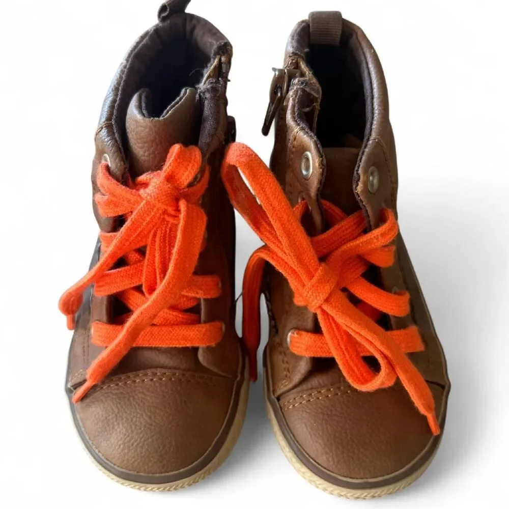 Boys size 8 GAP shoes